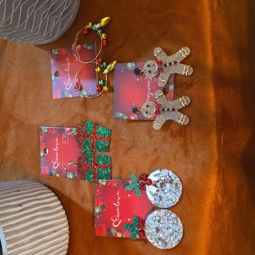 TRUE LOVE Festive Holiday Earrings Set